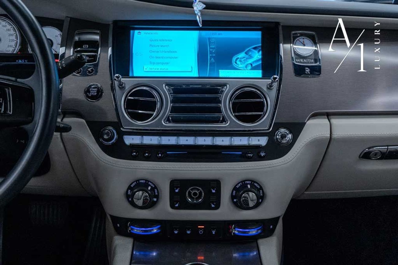 Rolls-Royce Wraith 2016 Rolls Royce Wraith, 4 Buttons, Starlight Headliner, Excellent Condition, GCC