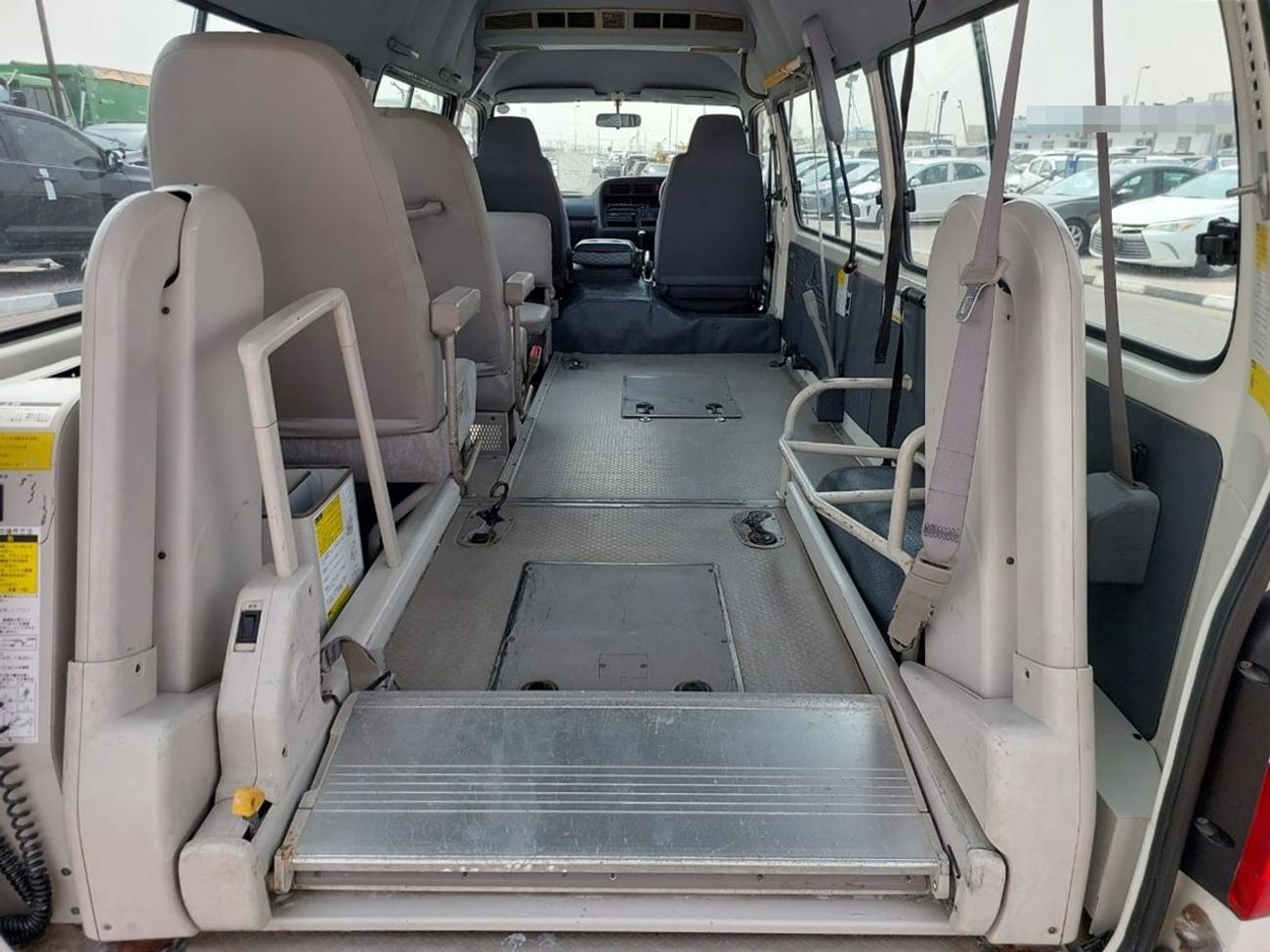 تويوتا هاياس TOYOTA HIACE VAN RHD 2003 MODEL 3.0 L DIESEL MANUAL(PM03365)