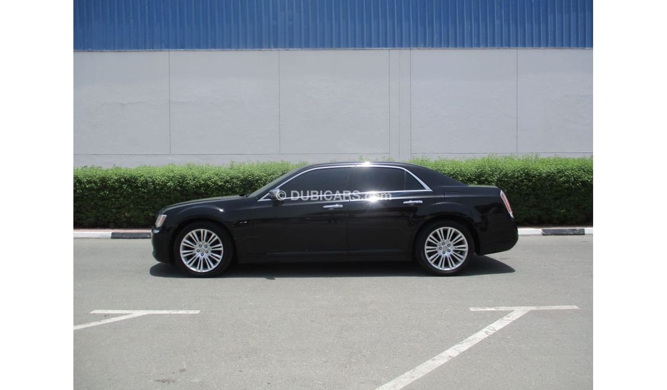 Chrysler 300C Chrysler 300C model 2014 gulf space , full options V8 HEMI