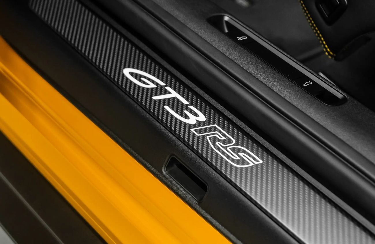 بورش 911 4.0L F-6 Naturally Aspirated Engine