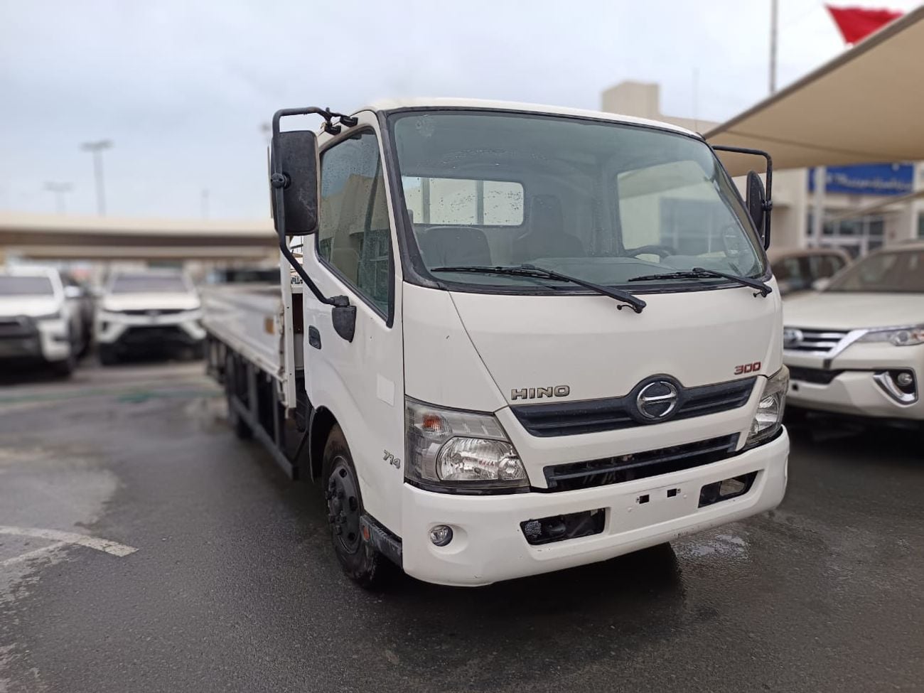 Hino 300 Hino cargo diesel 2019 best price !!!!!!!