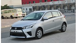 تويوتا يارس 589/month with 0% Down Payment, Toyota Yaris 2016, Hatchback, Silver, GCC, 1 Year Warranty Available