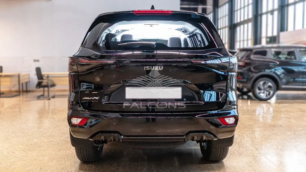 إيسوزو MU X 1.9L 4X4 AT RBD Full Option 7STR