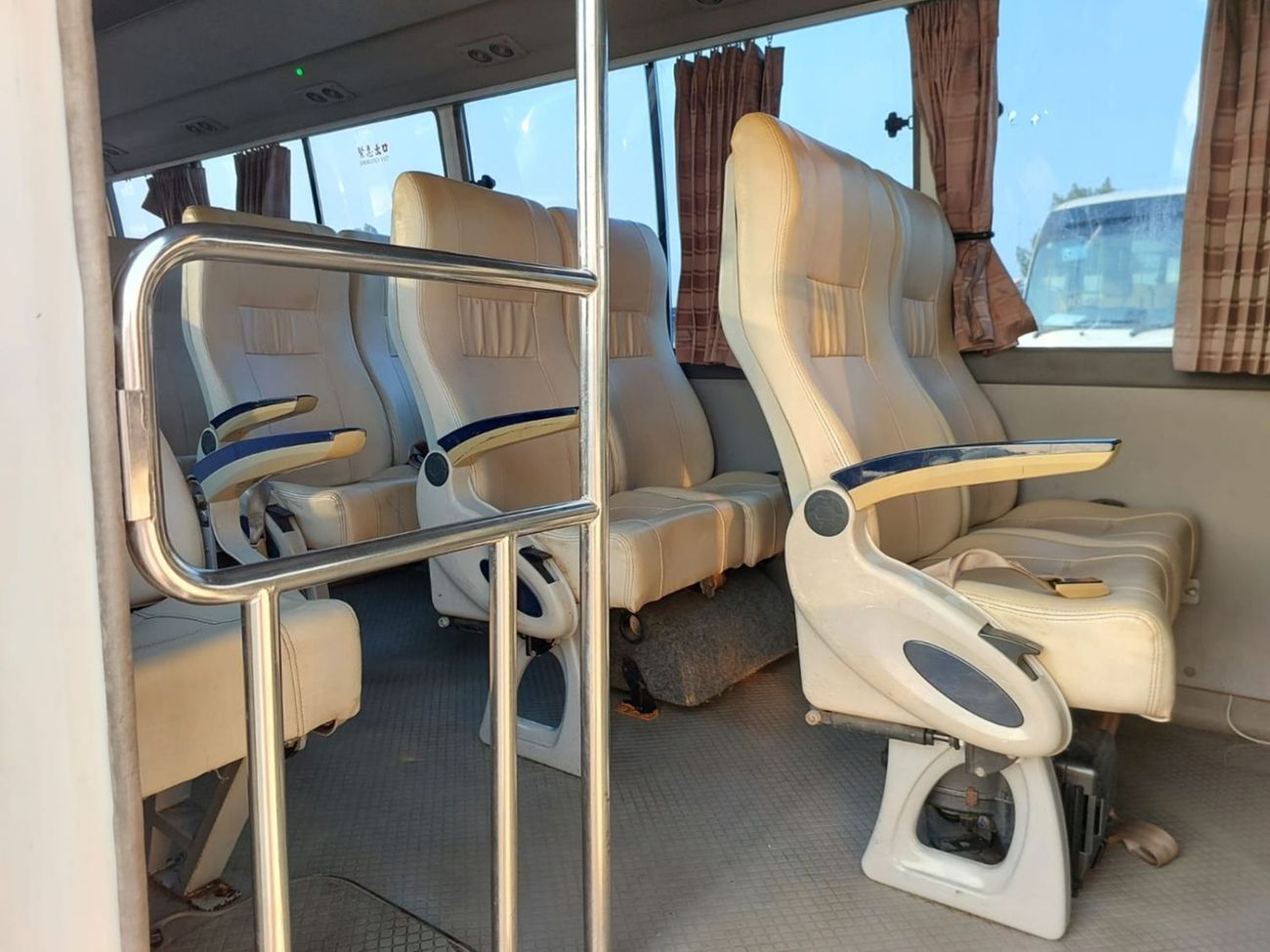 Toyota Coaster TOYOTA COASTER BUS 2010 LHD 4.0 L DIESEL MANUAL(PM00389)