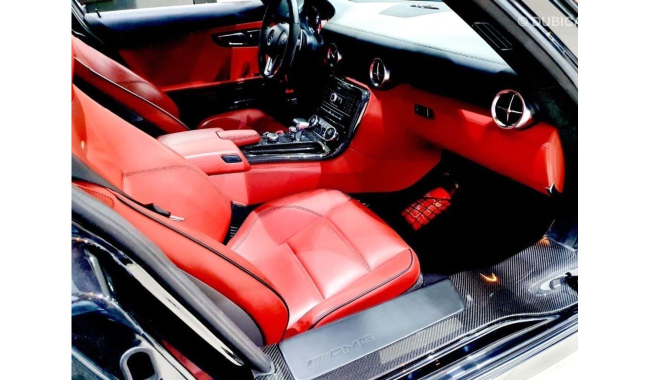 Mercedes-Benz SLS AMG 63 - 2011 - GCC - ONE YEAR WARRANTY