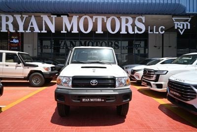 Toyota Land Cruiser Pick Up Toyota Landcruiser (70 Series) 4.5L Diesel, Pick-up, 4WD, 4 Doors, Manual Transmission, Tire Lock, D