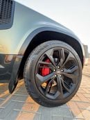 Land Rover Defender P400 110 X-Dynamic SE 3.0L (7 Seater)