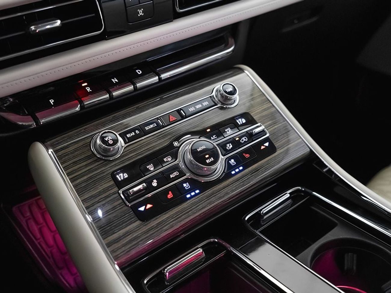 Lincoln Aviator Presidential 3.0L