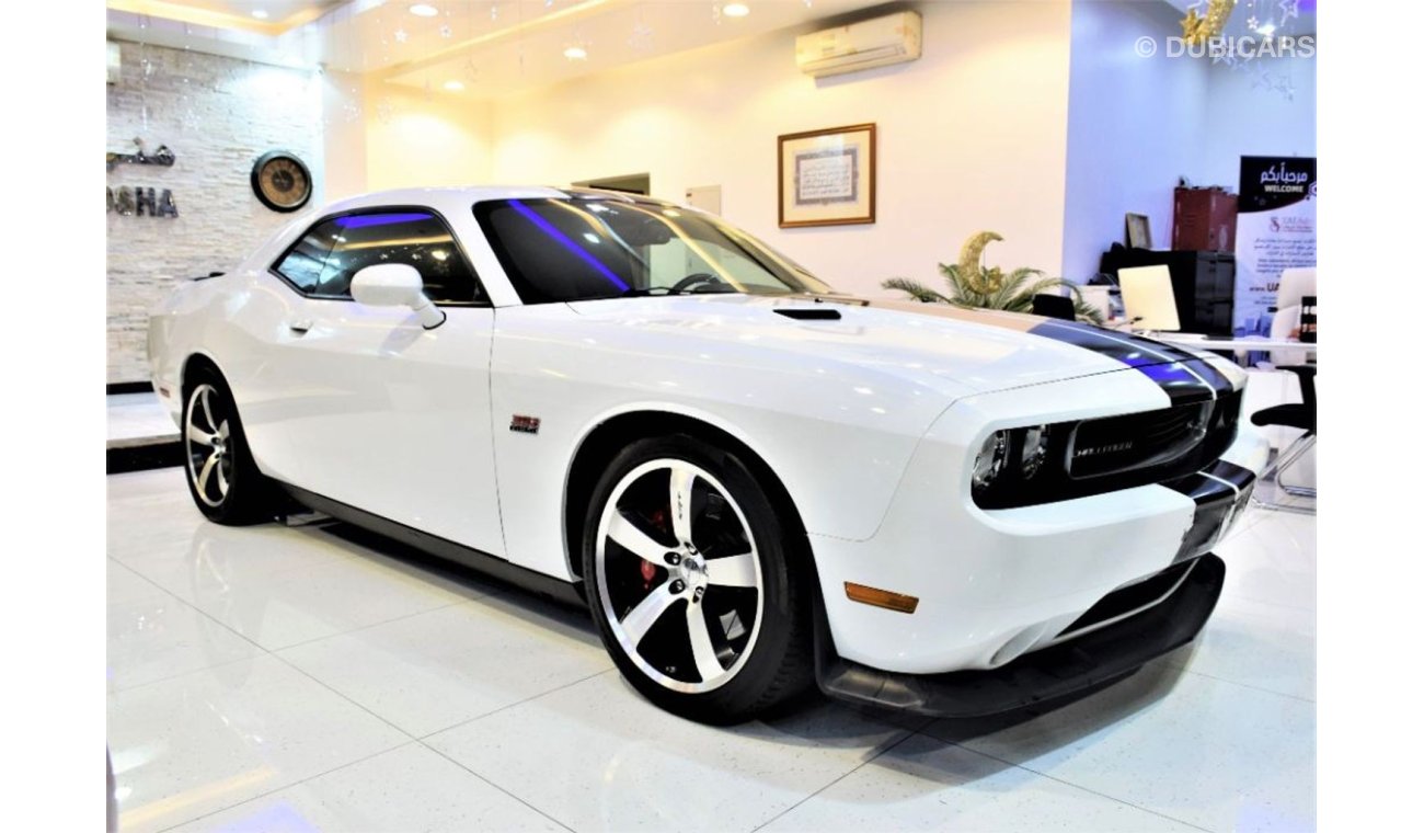 دودج تشالينجر ( FULL SERVICE HISTORY )  ORIGINAL PAINT ( صبغ وكاله )    IMMACULATE CONDITION!  Dodge Challenger SR