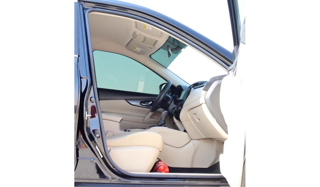 نيسان إكس تريل S 2.5L 4WD (5 Seater) Nissan x-trail 2.5L 2021 4WD original paint GCC accident-free in excellent con