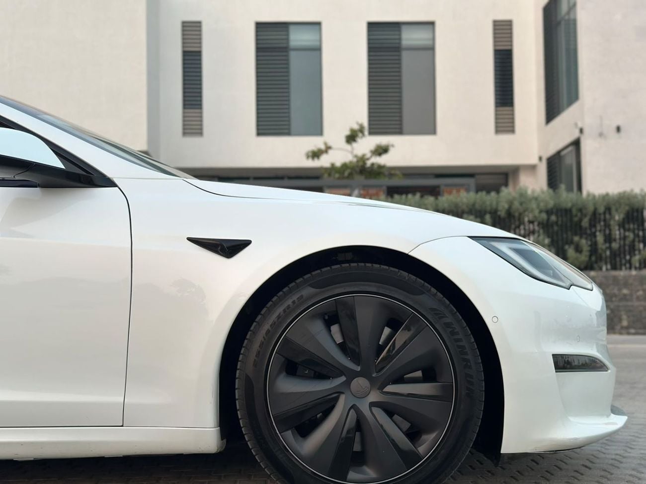 Tesla Model S PLAID