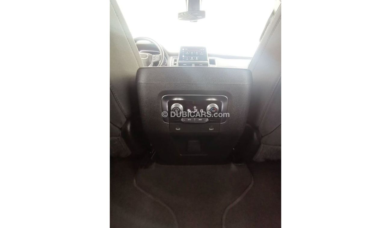 GMC Yukon GMC Yukon SLE - 2023  - White