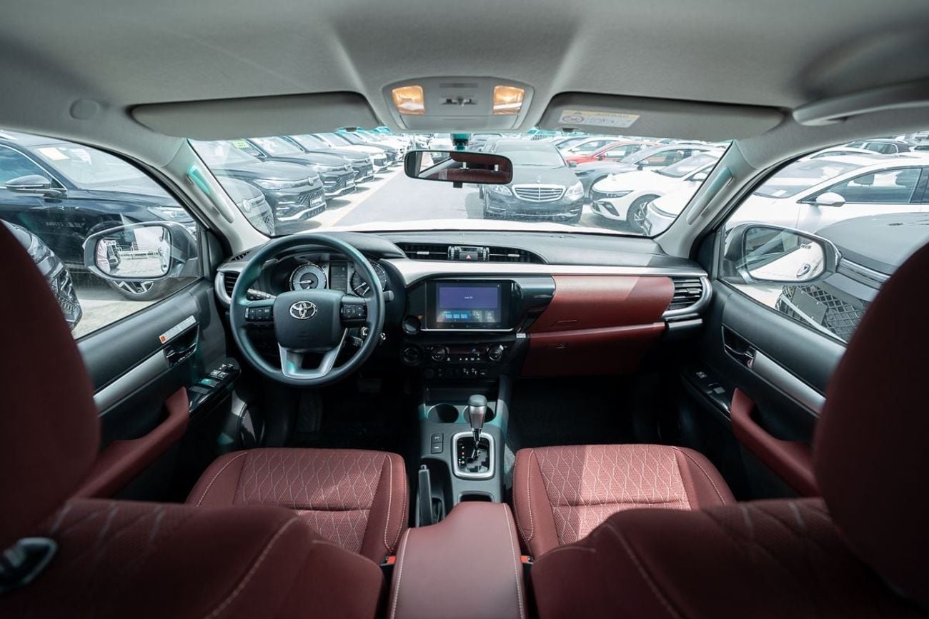 تويوتا هيلوكس S-GLX 2.8L Pick Up Diesel Automatic Transmission 4WD Double Cabin 2026