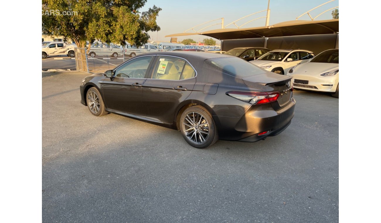 Toyota Camry 2.5 Ltr Hybrid