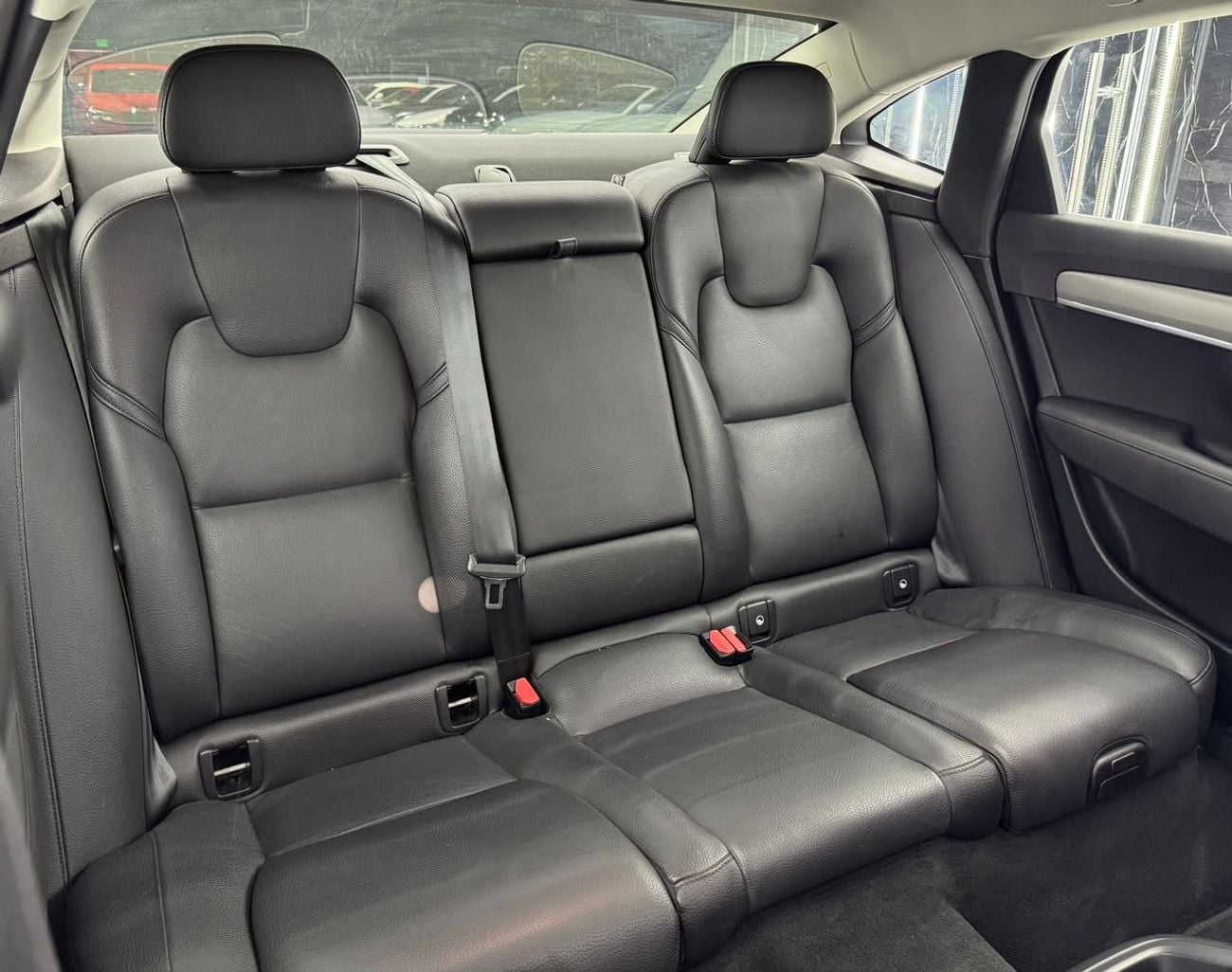 فولفو S90 Volvo S90 B5 | GCC | Original Paint | Well Maintained