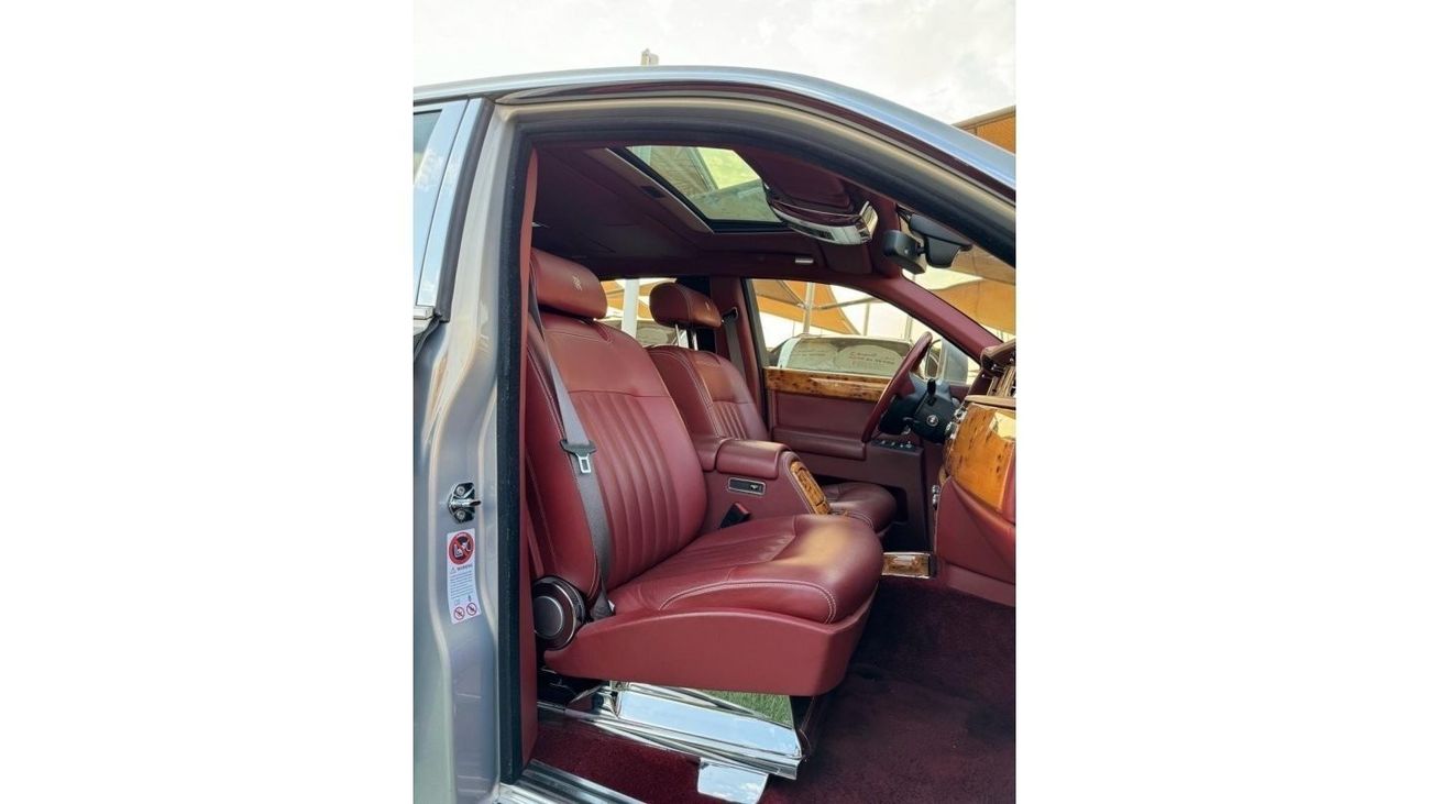 Rolls-Royce Phantom Rolls Royce PHANTOM GCC 2010 V12 TOP OPTION  Full agency service history  3 original keys + 3 button