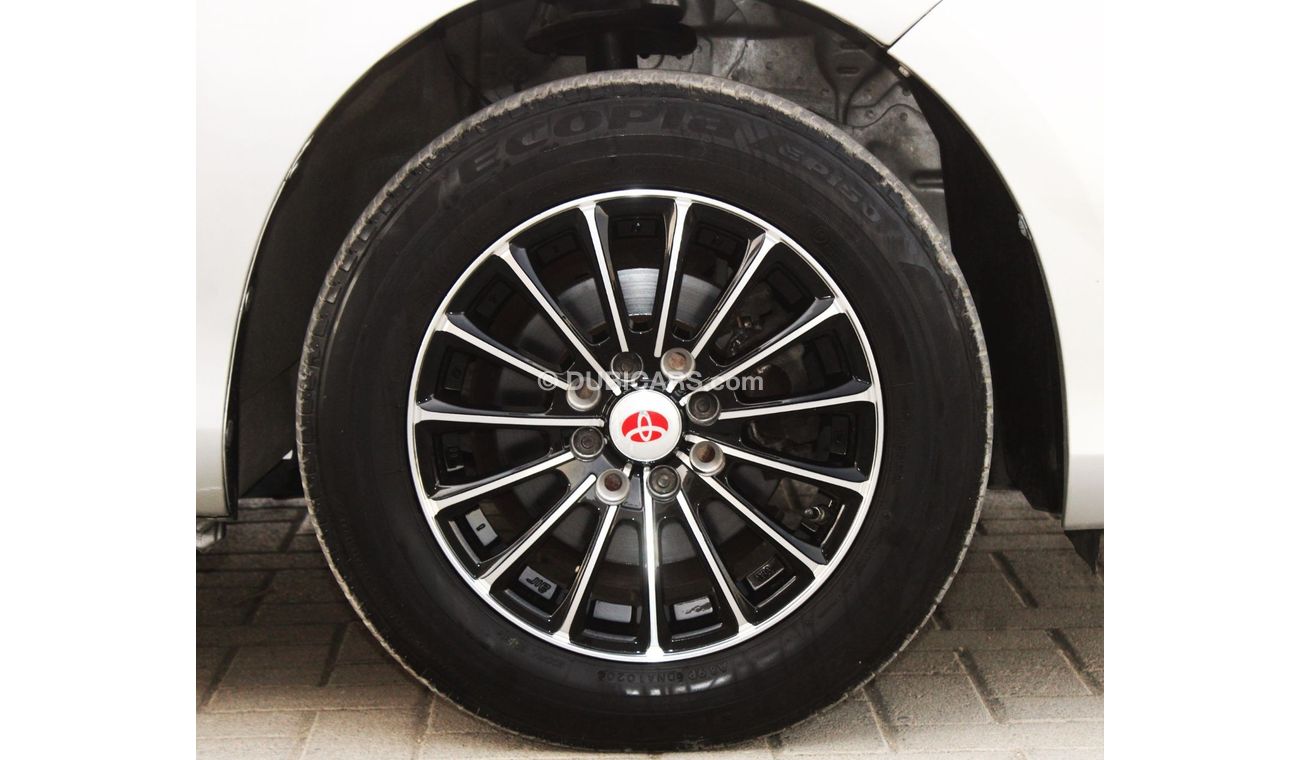 تويوتا يارس SE تويوتا يارس 2017 خليجي بحالة ممتازة