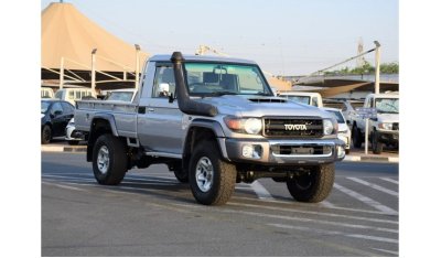 Toyota Land Cruiser Pick Up