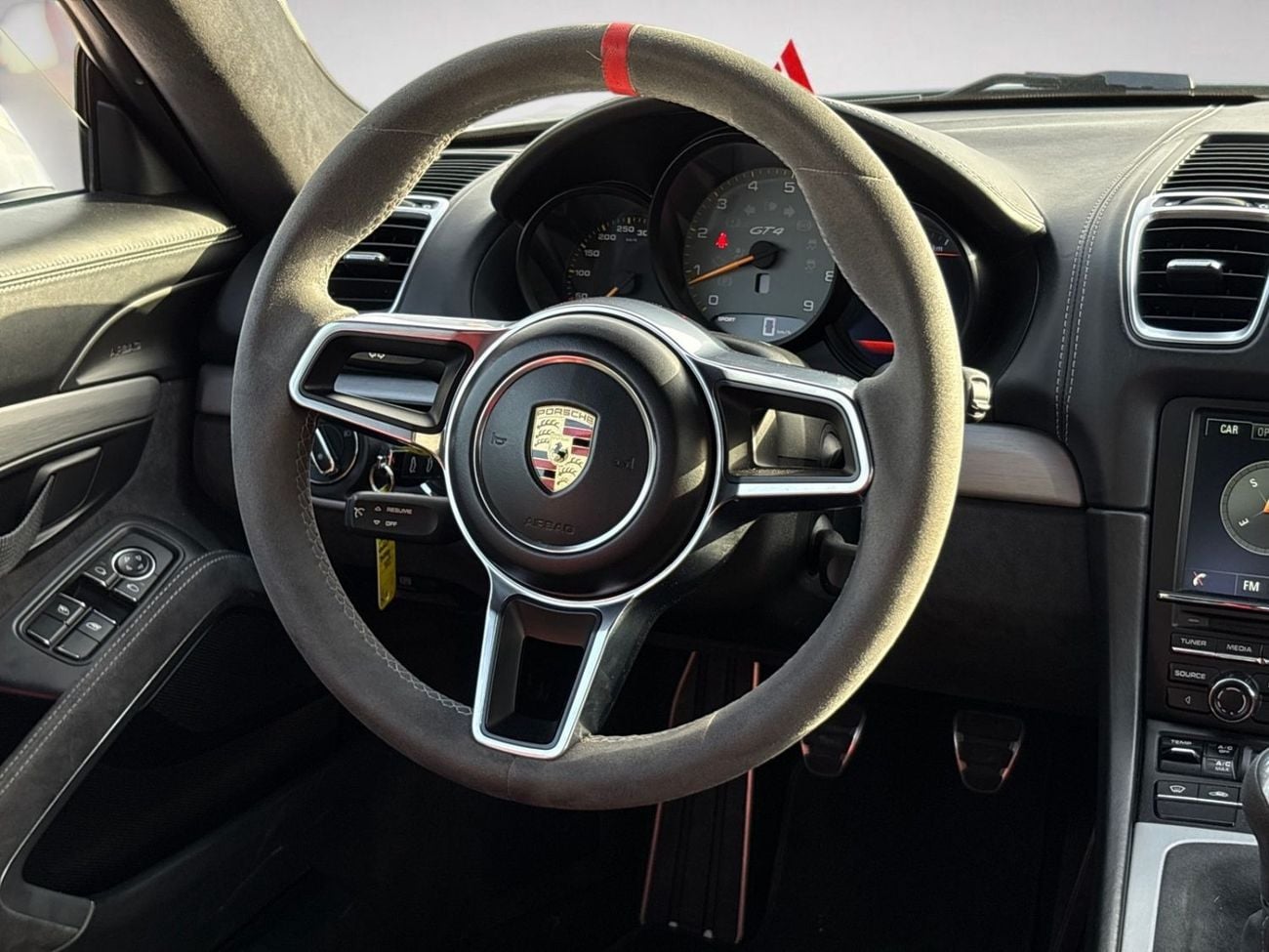 بورش كايمان !! PORSCHE CAYMAN GT4 | 3.8L F6 RWD | 2016 | GCC SPECS