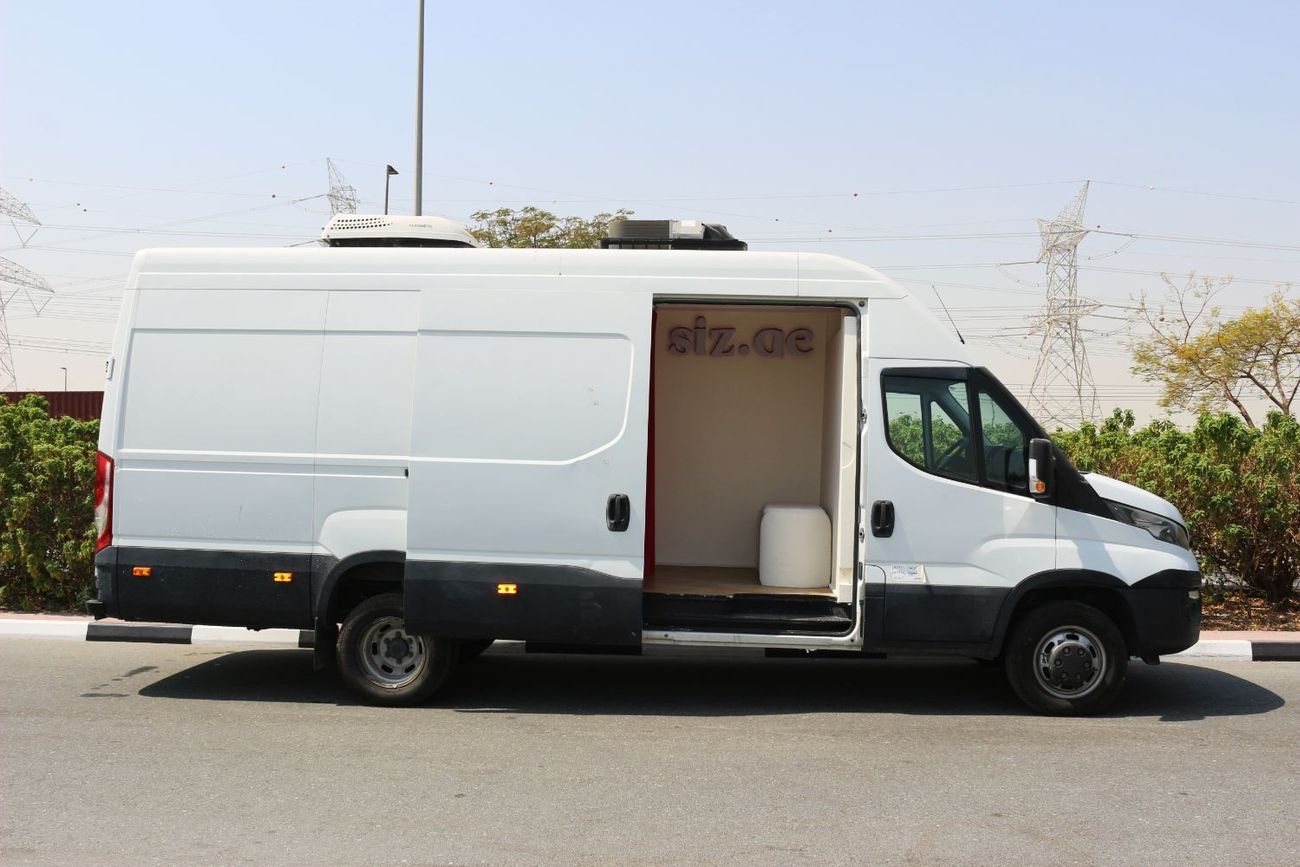 Iveco Daily Iveco Daily delivery van 2017 Gulf spec only 25000 km