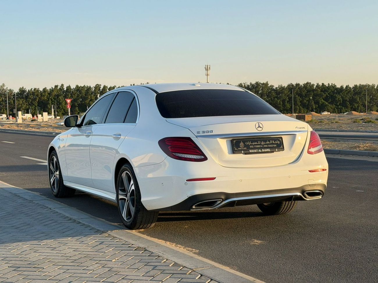 مرسيدس بنز E300 Premium 2.0L