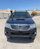 تويوتا هيلوكس DLX DIESEL 3.0 LITER ,AUTO TRANSMISSION ,RIGHT HAND DRIVE ,2013 MODEL