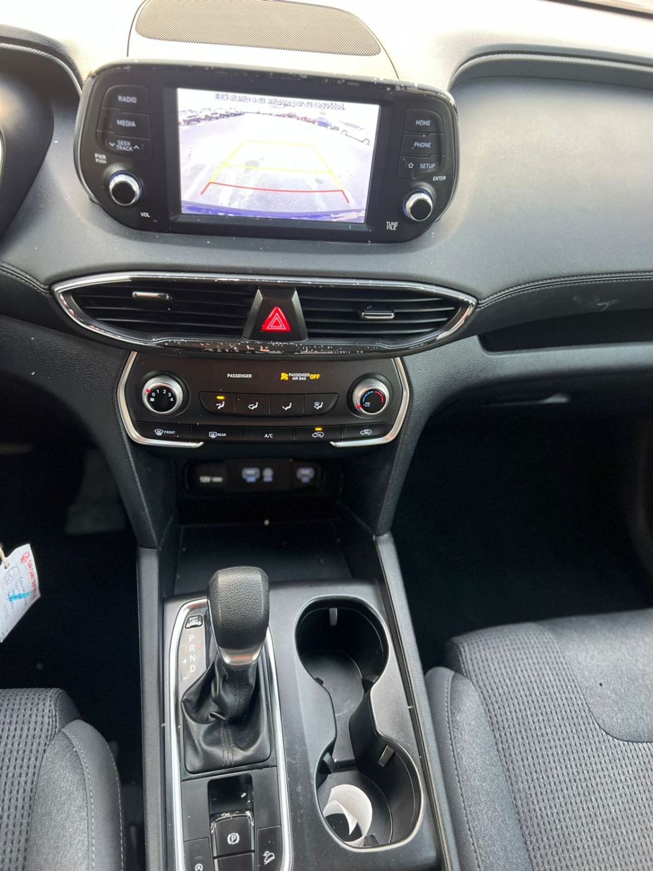 Hyundai Santa Fe 2019 Hyundai Santafe MiOption  2.0L V4 - Apple / Android Play -  AWD 4x4 - 89000 Mileage