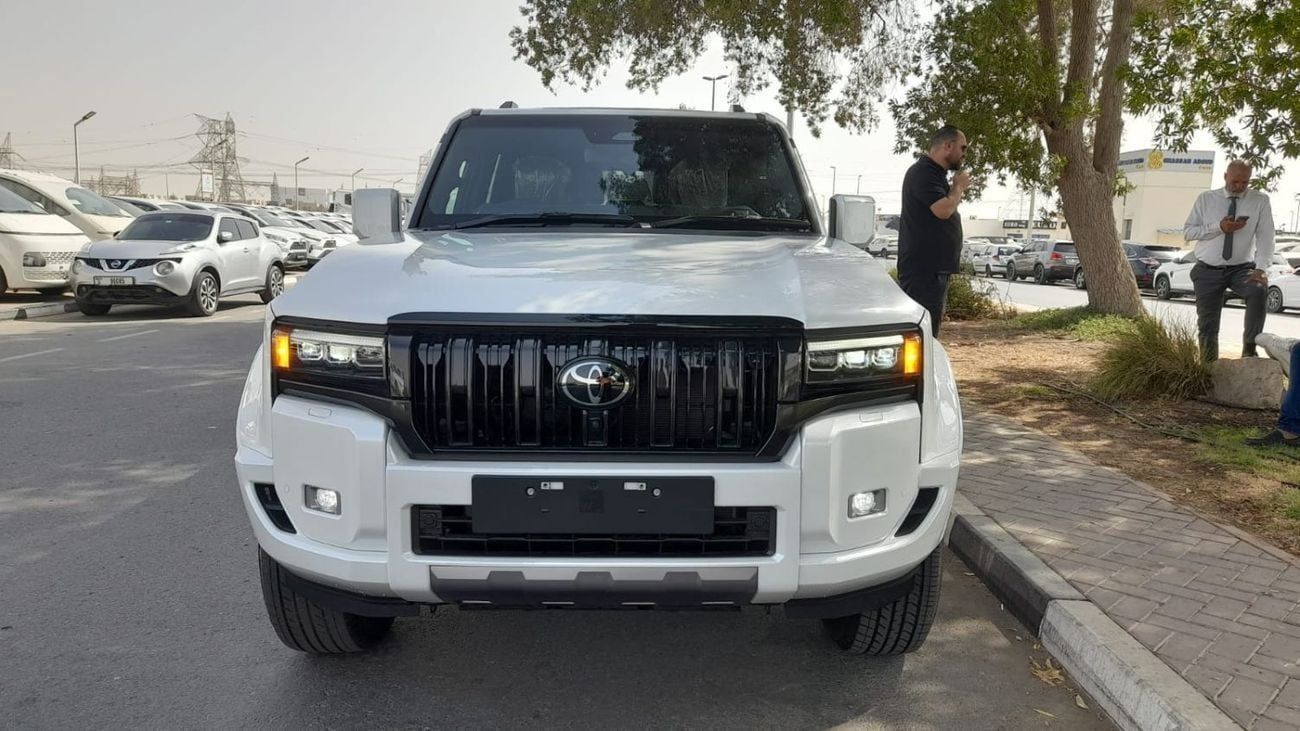 Toyota Prado Kakadu same RIGHT-HAND-DRIVE VX LIMITED EDITION PANORAMIC ROOF COOLBOX 7 SEATER