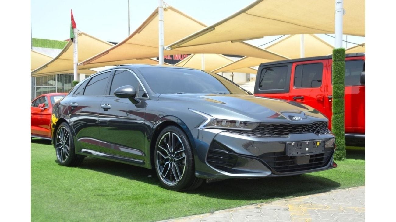 كيا K5 CLEAN TITLE //FULL OPTION--VERY GOOD CONDITION/تدخل السعودية