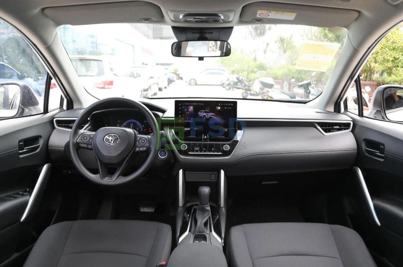 تويوتا كورولا كروس Toyota Corolla Cross 2.0L Hybrid 2WD A/T MY-2025