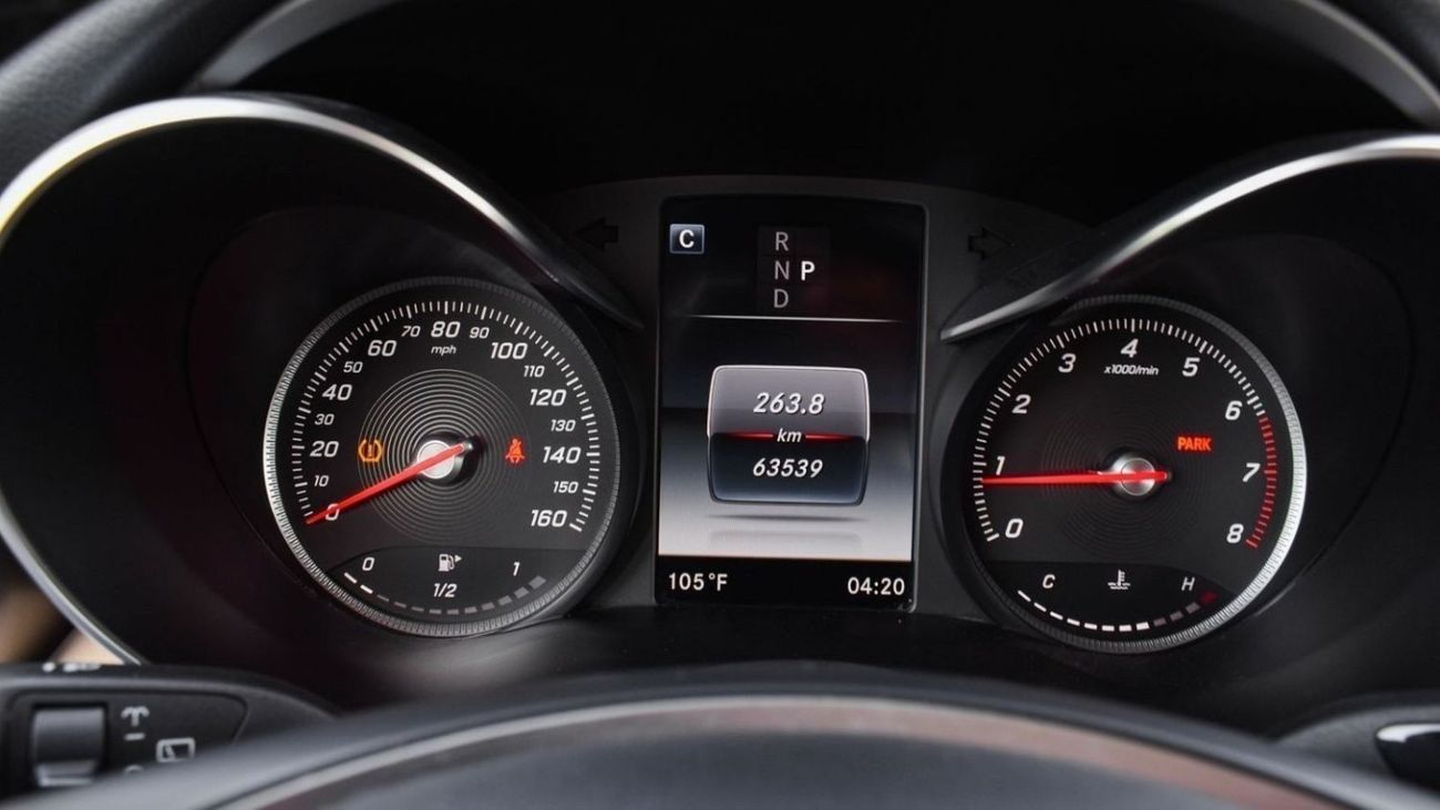 Mercedes-Benz GLC 300 Std Mercedes GLC300 AMG II 2018 II FULLY LOADED