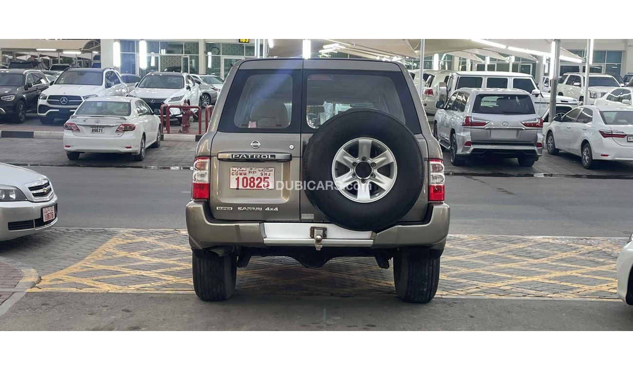 Nissan Patrol Safari