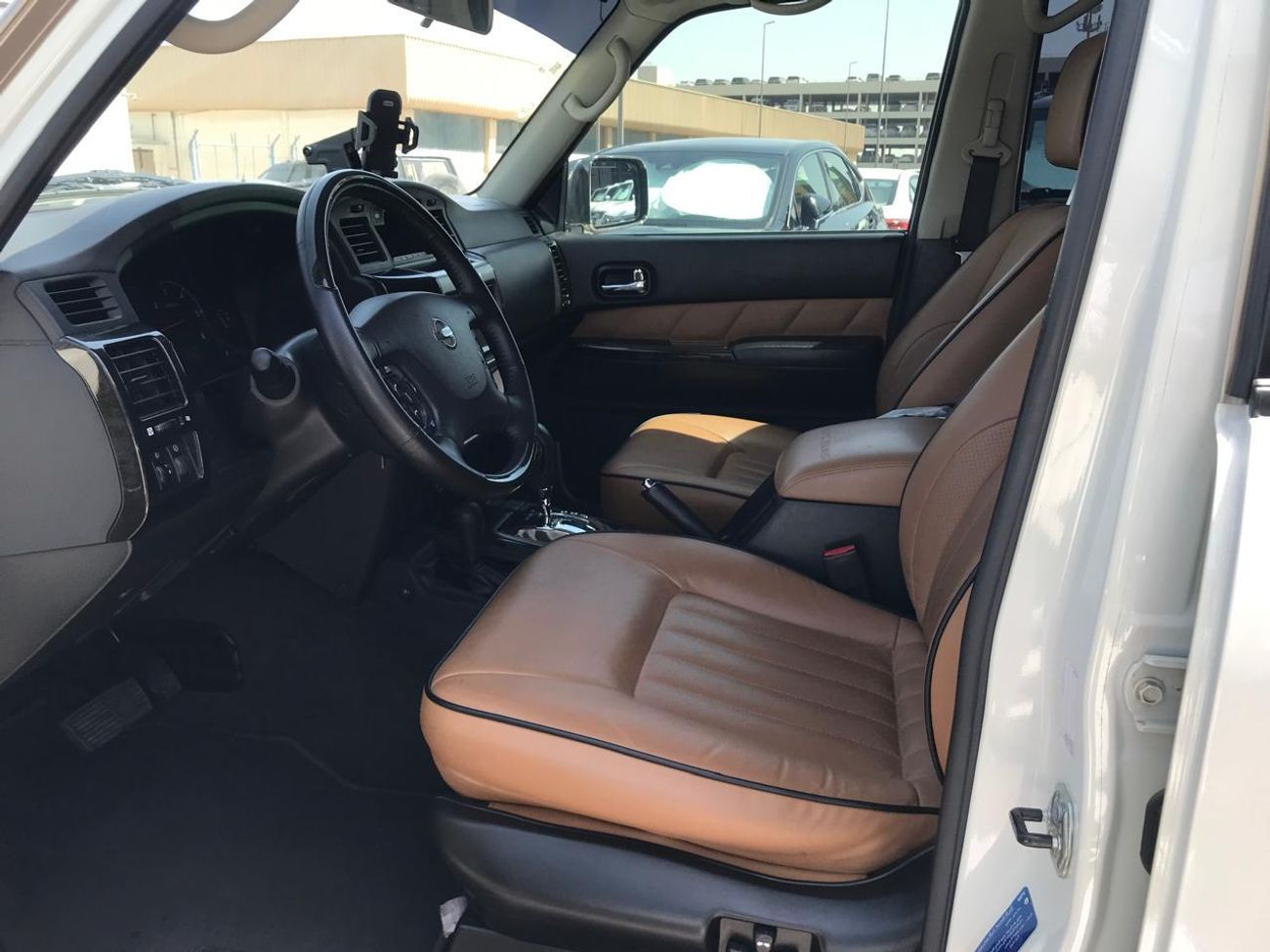 Nissan Patrol Safari Super Safari 4.8L A/T