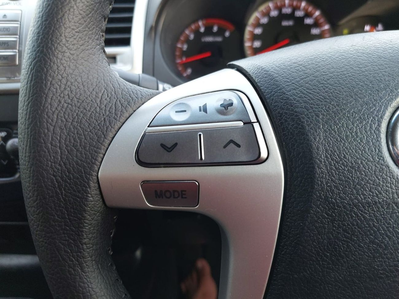 Toyota Hilux TOYOTA HILUX PICK UP RHD 2014 MODEL 3.0 L DIESEL AUTOMATIC(PM64342)