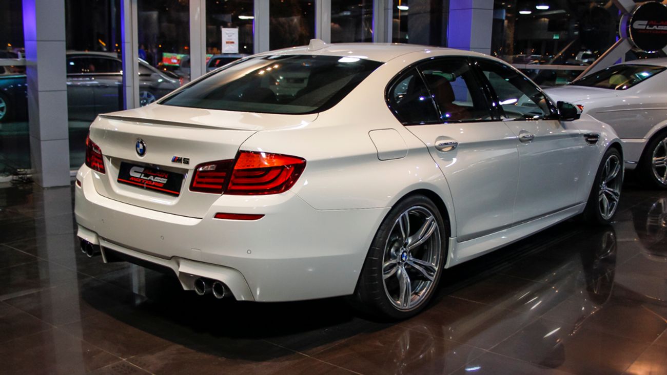 بي أم دبليو M5