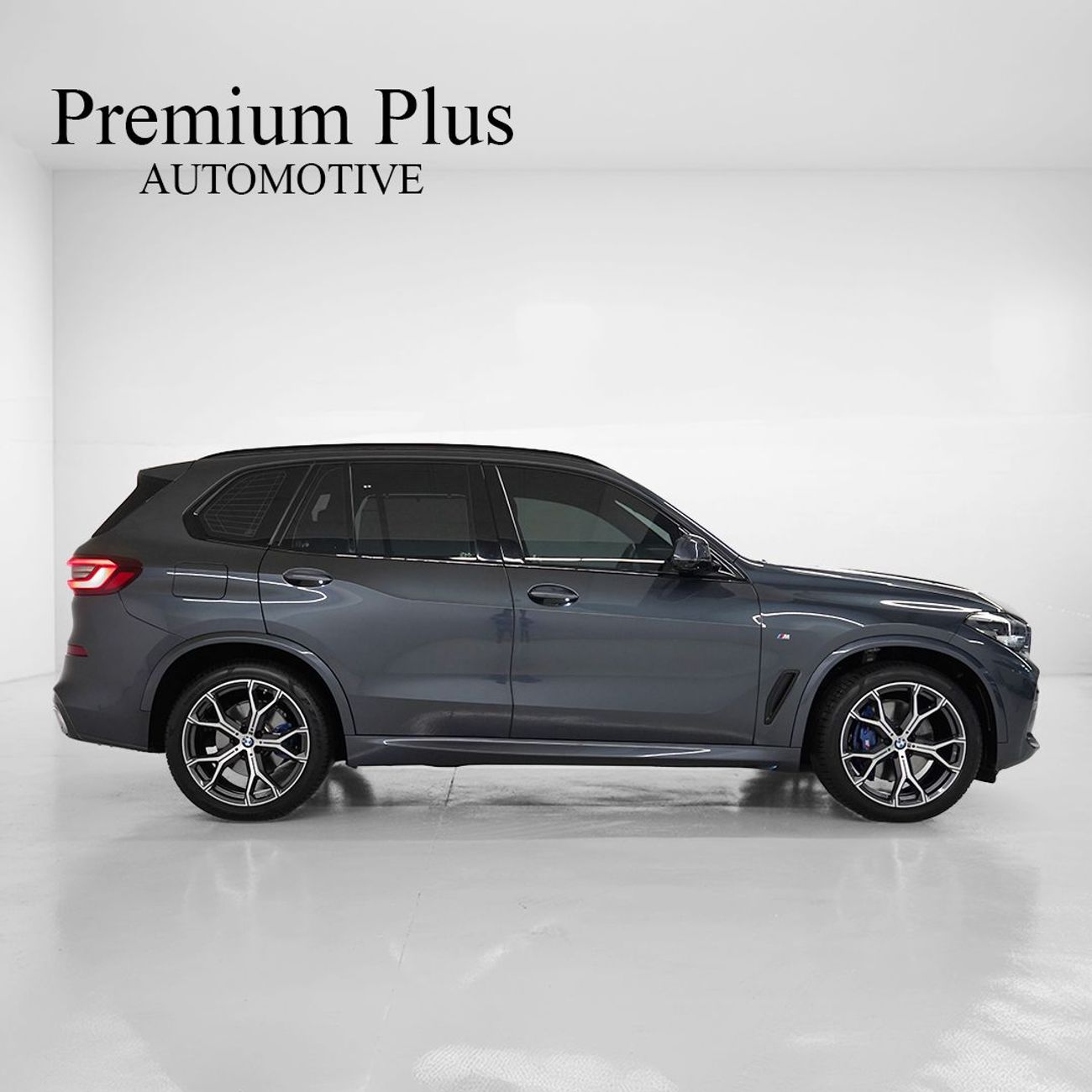 بي أم دبليو X5 40i M Sport 3.0L 2022 BMW X5, Feb 2027 BMW Warranty + Service Pack, Excellent Condition, GCC