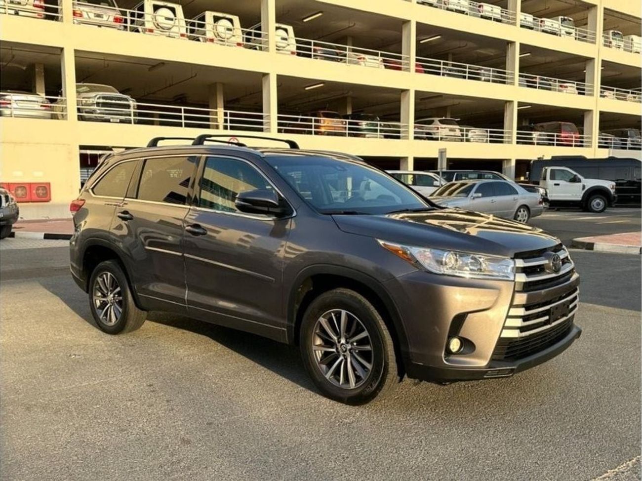 Toyota Highlander 2018 XLE SUNROOF FULL OPTION AWD USA IMPORTED