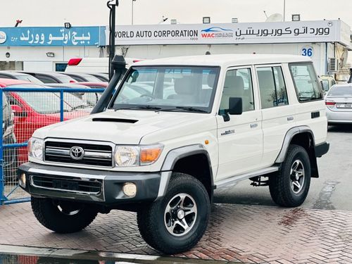 تويوتا لاند كروزر 70