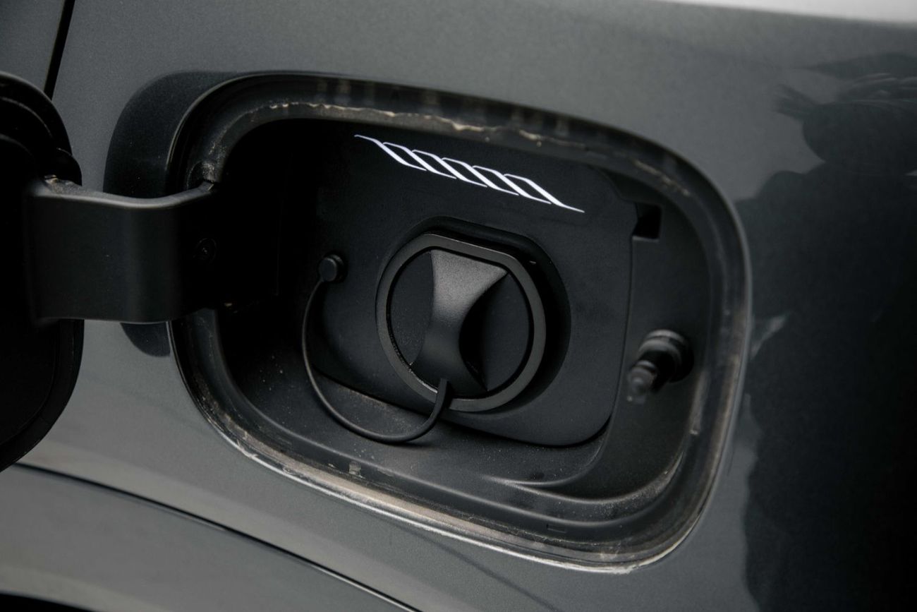 بي واي دي تانغ ل EV RWD