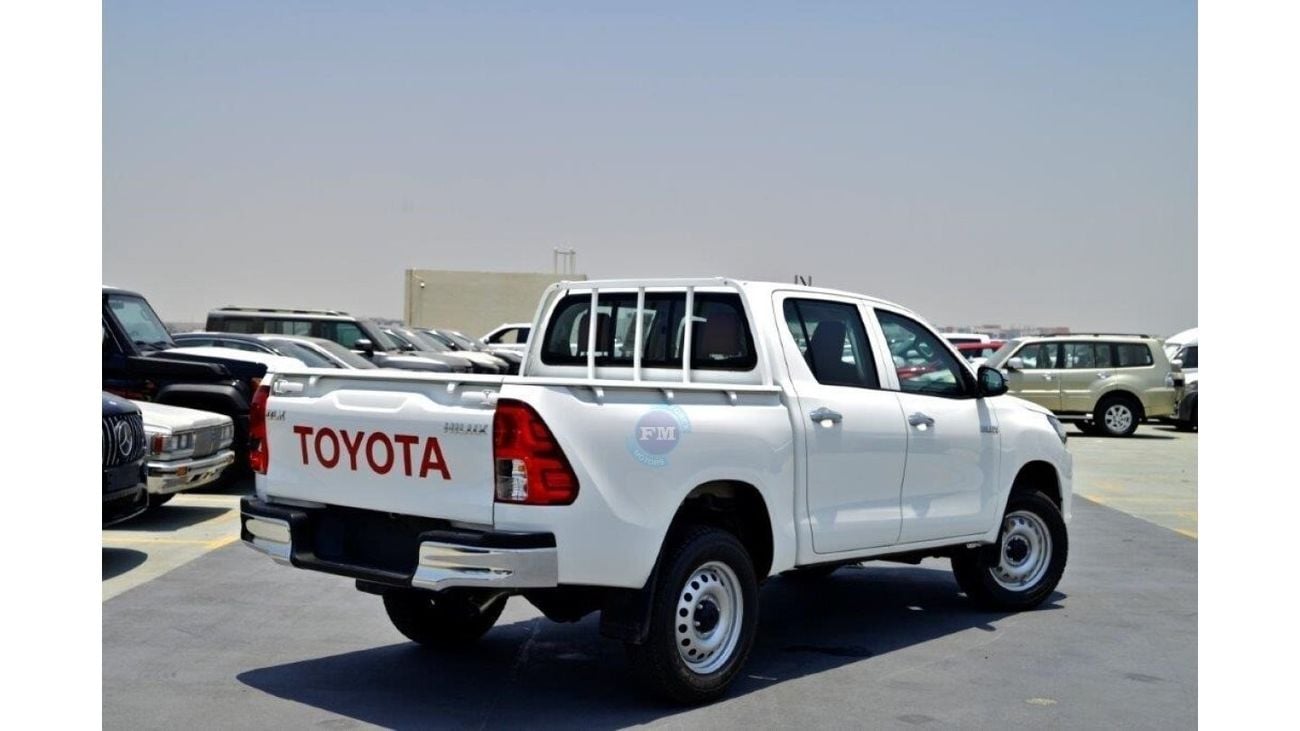 Toyota Hilux Double Cab DLX 2.4L Diesel