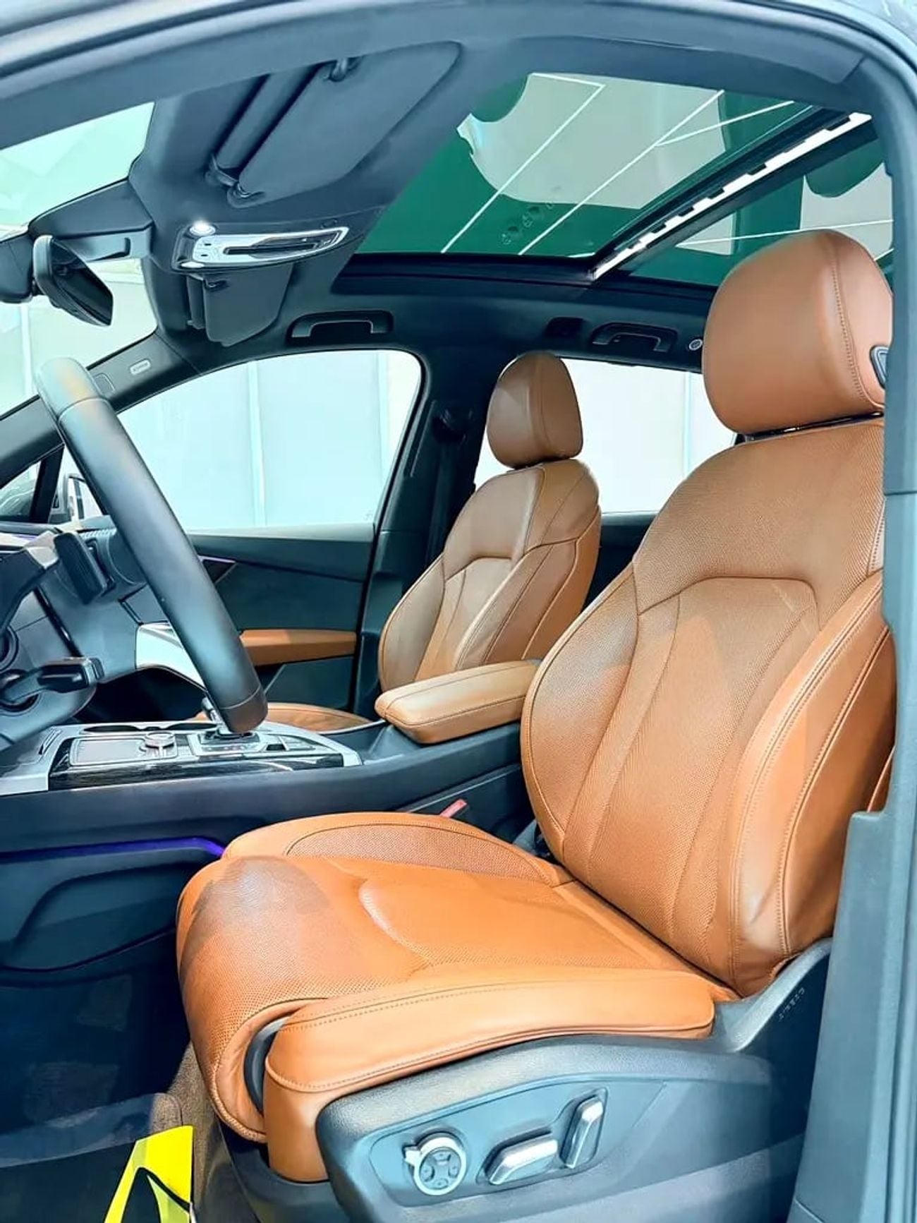 Audi Q7 45 TFSI PERFECT QUATTRO * S-LINE* || HIGHEST CATEGORY || LUXURY || GCC || LOW MILEAGE