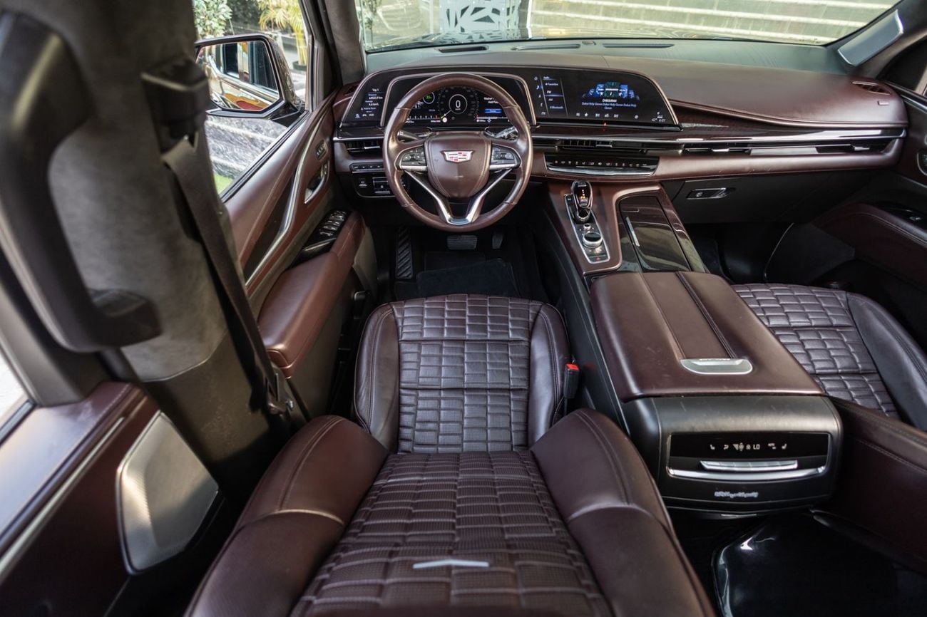 Cadillac Escalade SPORT PLATINUM Cadillac Escalade Sport Platinum 2022 GCC | Agency Warranty | Service Contract
