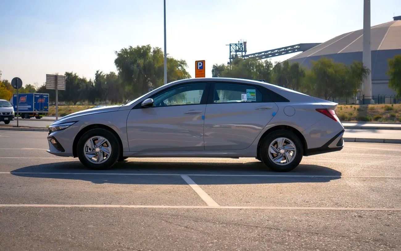 Hyundai Elantra COMFORT GCC spec