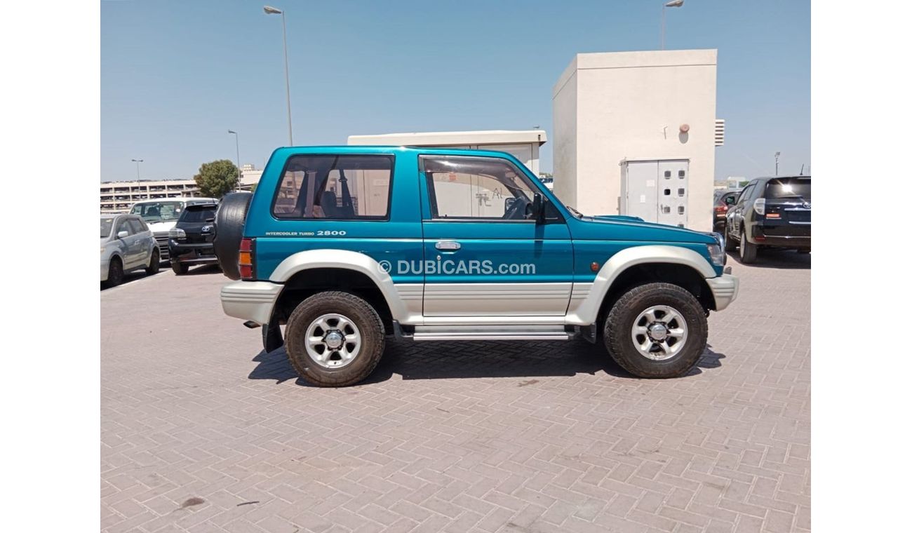 Mitsubishi Pajero MITSUBISHI PAJERO RIGHT HAND DRIVE (PM1351)