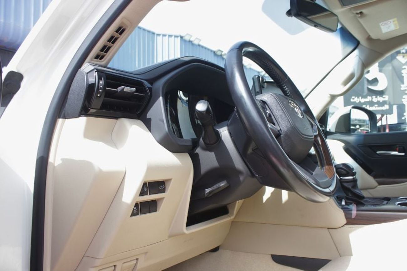 تويوتا لاند كروزر GXR 3.5L