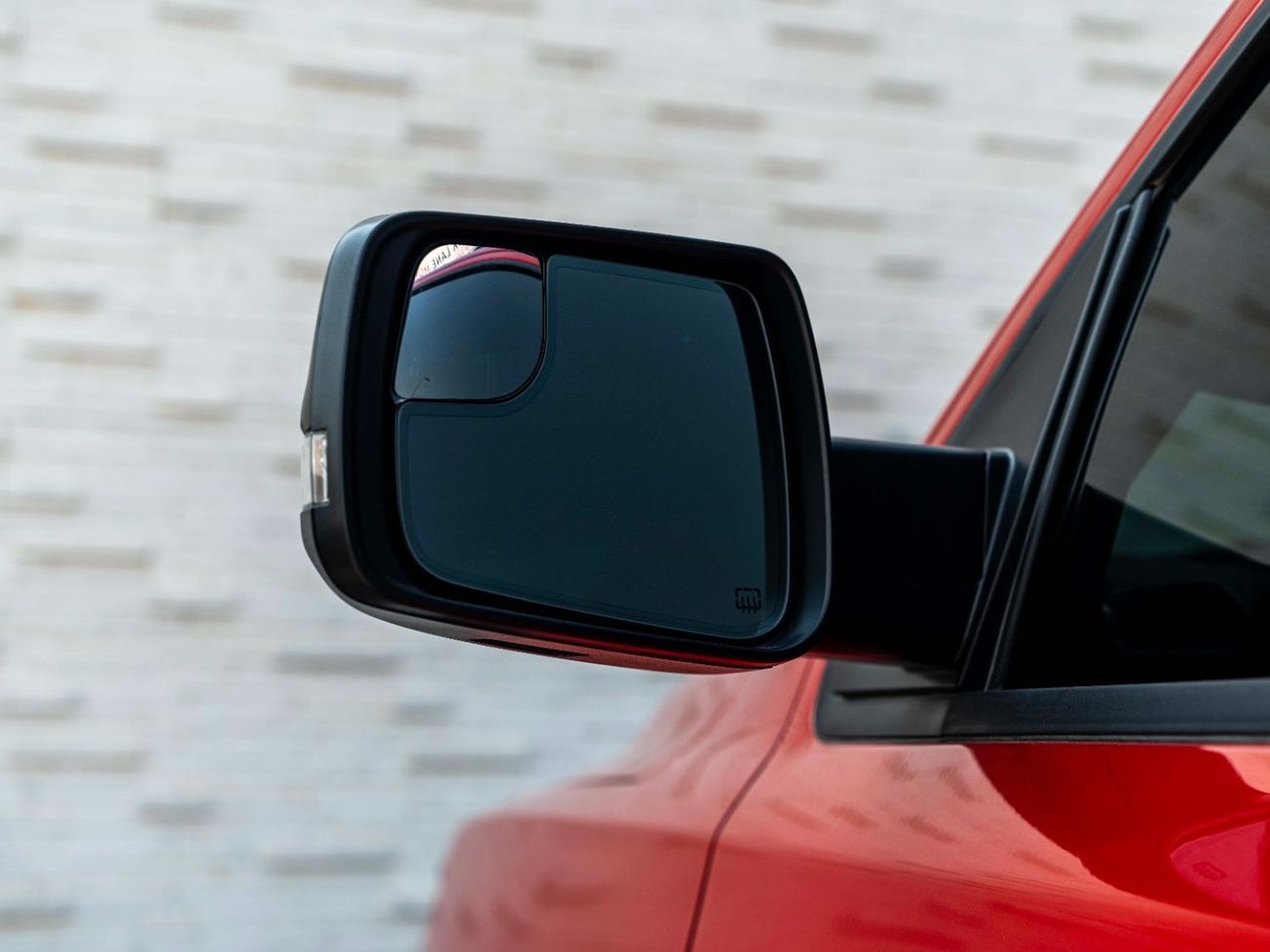 RAM 1500 AED 3,460 PM • RAM 1500 REBEL LUXURY 5.7L HEMI® V8 • ONLY 13,000 KMS • DODGE WARRANTY + SERVICE PLAN