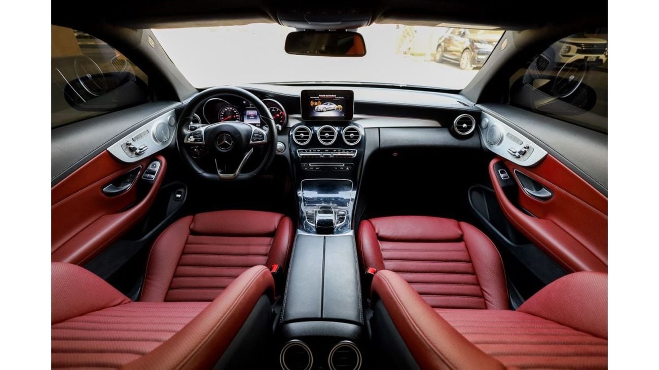 مرسيدس بنز C 300 Mercedes-Benz C300 AMG Pack 2017 GCC under Warranty with Flexible Down-Payment/ Flood Free.