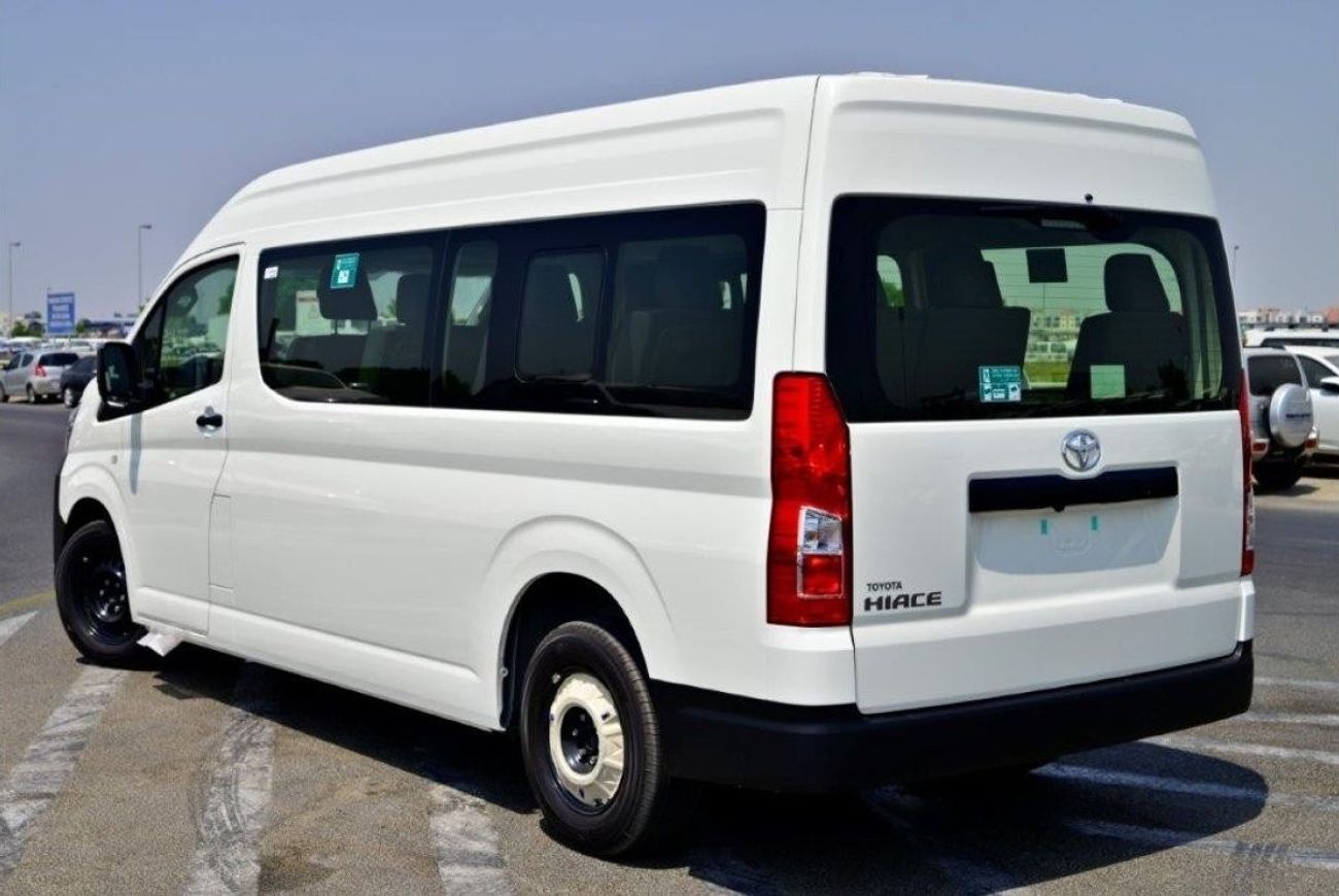 تويوتا هاياس Highroof 2.8L Diesel 13 Seater Manual Transmission