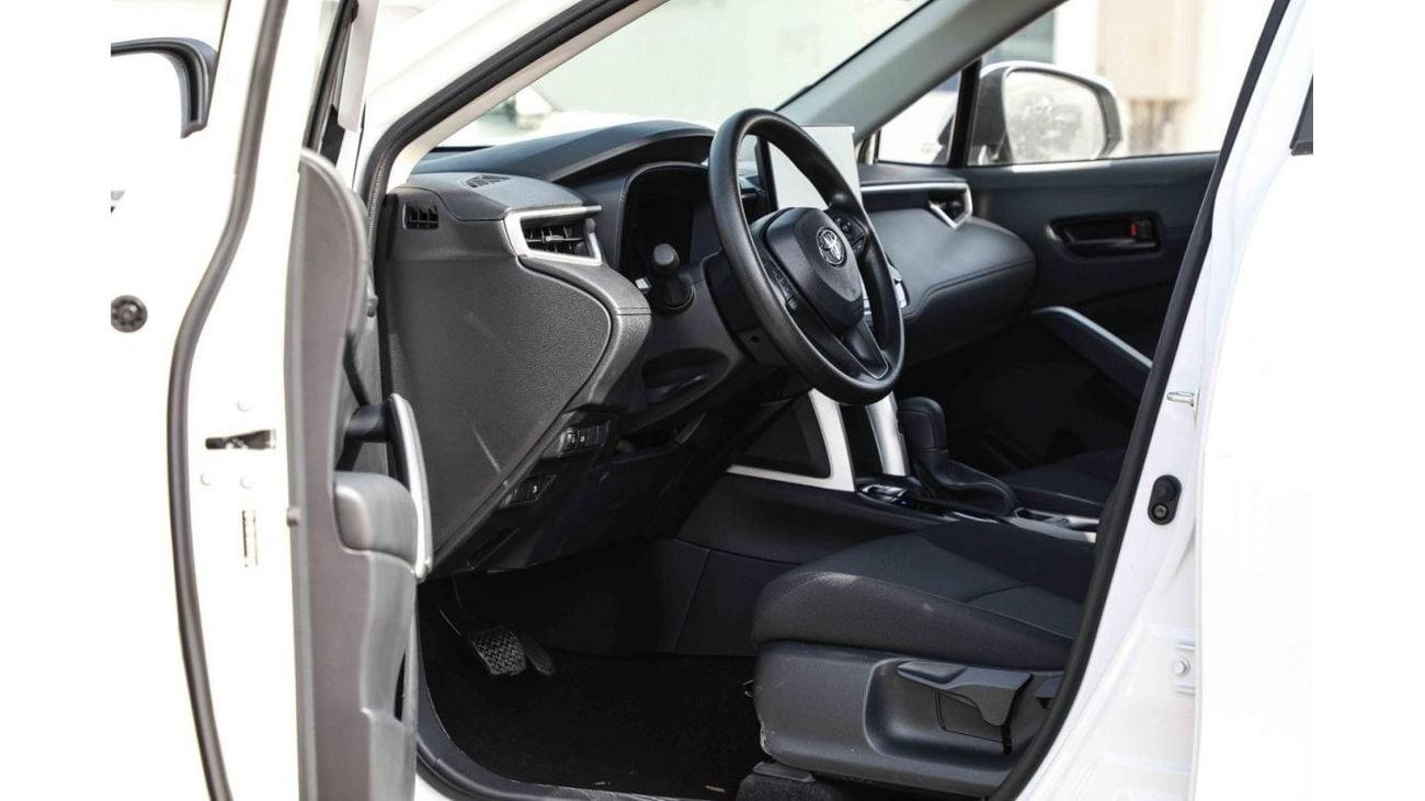 Toyota Corolla Cross 2024 Toyota corolla Cross 2.0 Elite Hybrid - White inside Black | Export Only