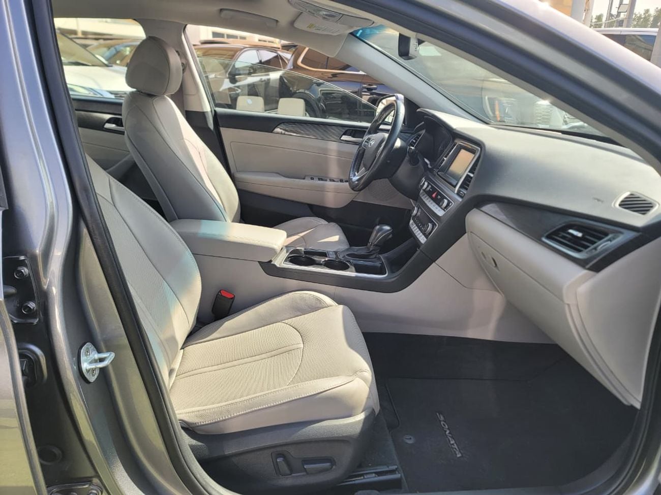 Hyundai Sonata Limited 2.4L